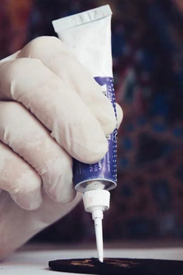 چسب قطره ای